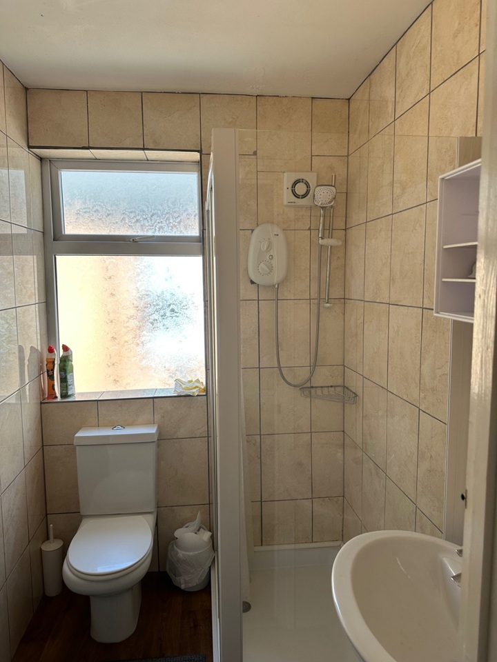 Additional image 8 of Room in a Shared House, Humberstone Drive, LE5, N1 7GU