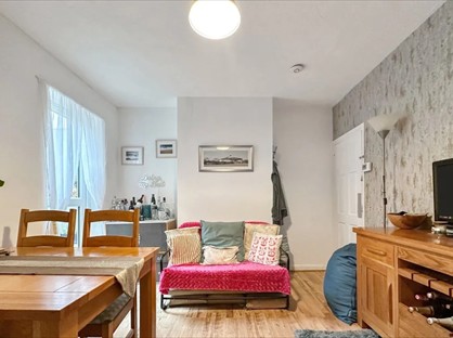 3 Bed Terraced House, East Street, ME4