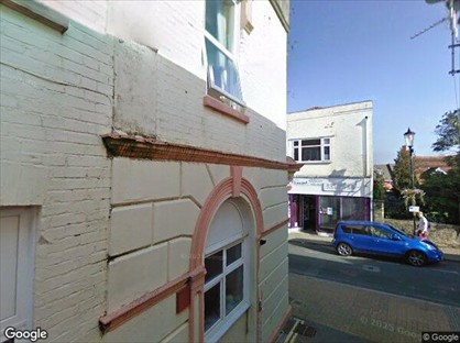 1 Bed Flat, High Street, PO33