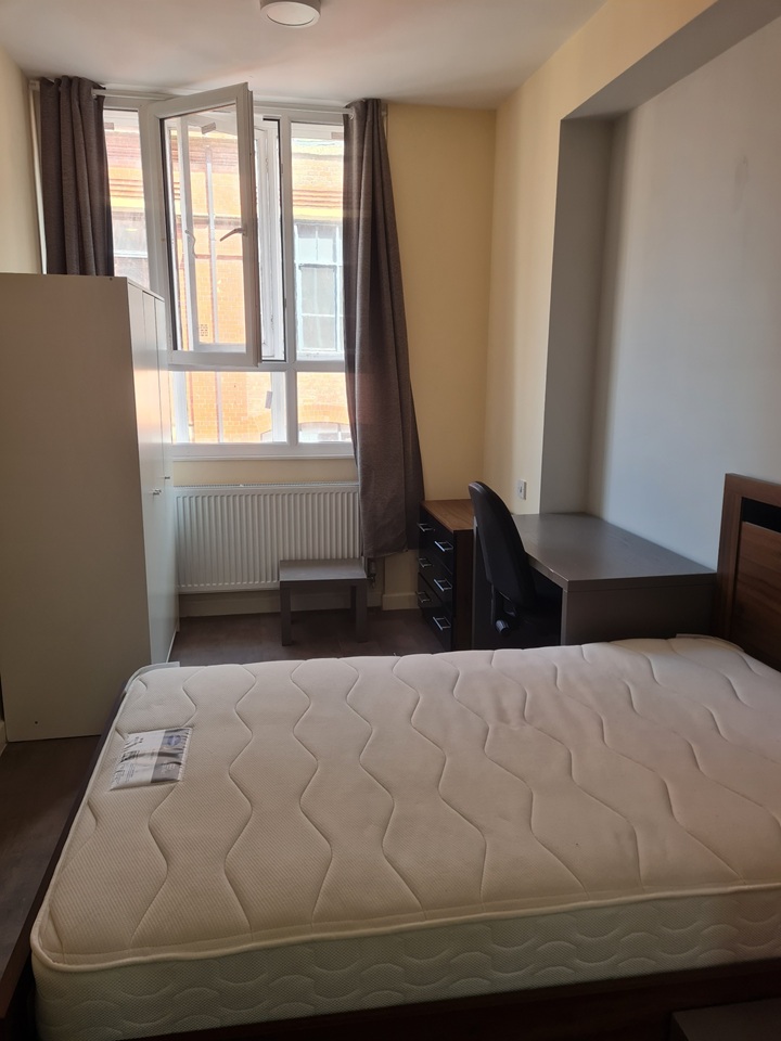 Manchester - Studio Flat, Manchester, M1 - To Rent Now for £900.00 p/m