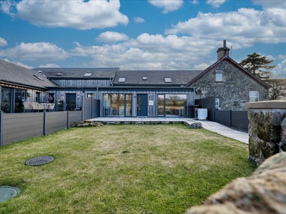 3 Bed Terraced House, Lennoxlea Farm, G66