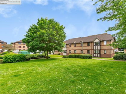 2 Bed Flat, Tattershall Court, DA2