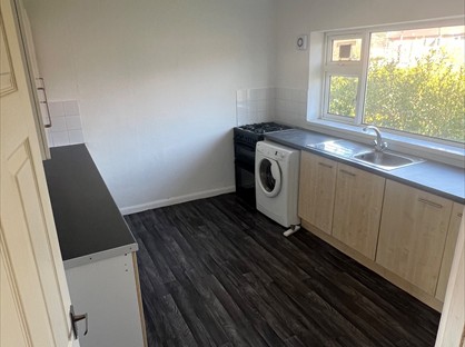 1 Bed Flat, Whitwell Close, NG8