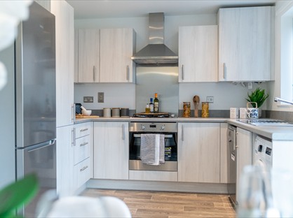 2 Bed Semi-Detached House, Eastwell Walk, LE4