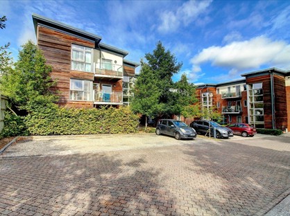 1 Bed Flat, Lindsay Avenue, HP12