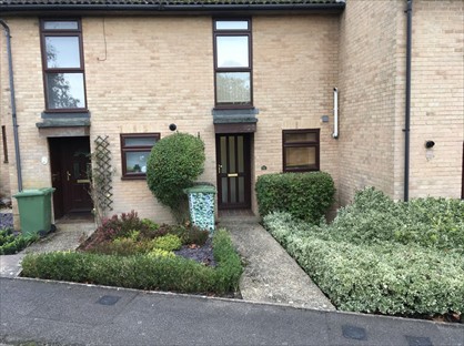 2 Bed Terraced House, Sutherland Close, GU35