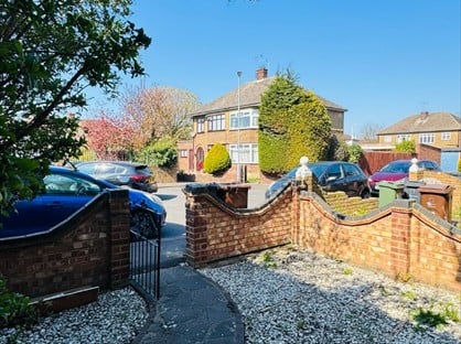 3 Bed Terraced House, Millbrook Gardens, RM6