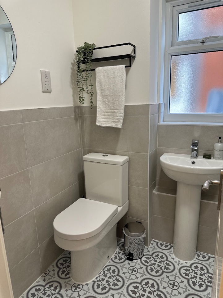 Additional image 9 of 1 Bed Flat, Captains Place, SO14, N1 7GU