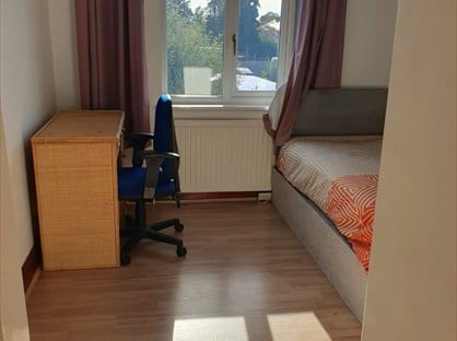 Room in a Shared House, Dale Avenue, TW4