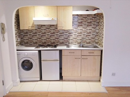 Studio Flat, Lausanne Road, N8