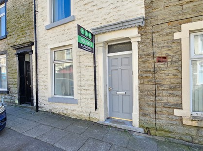 3 Bed Terraced House, Snape Street, BB3