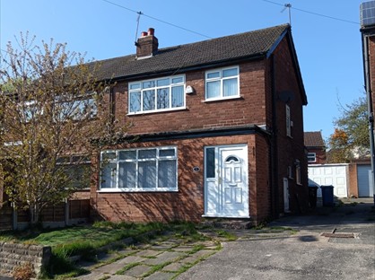 3 Bed Semi-Detached House, Norfolk Crescent, M35