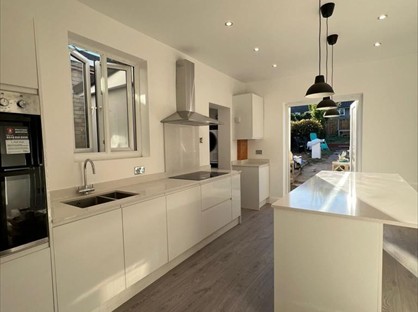 5 Bed Terraced House, London, E10