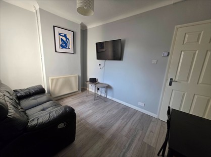4 Bed Terraced House, Lowfield Street, DA1