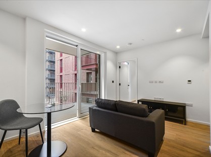 1 Bed Flat, Iris House, E14