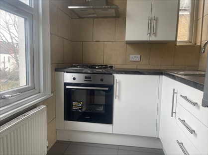 3 Bed Flat, Herga Road, HA3