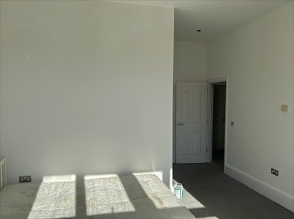 Studio Flat, King Charles Road, KT5