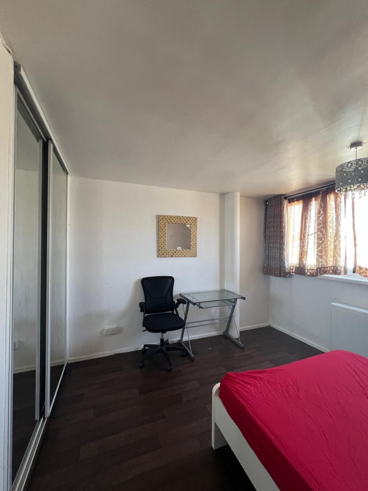 Additional image 11 of 2 Bed Maisonette, Wyndham Court, SO15, N1 7GU