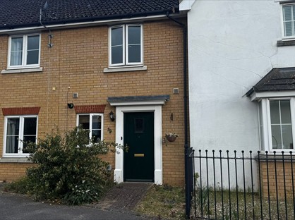 2 Bed Terraced House, Juniper Road, IP28