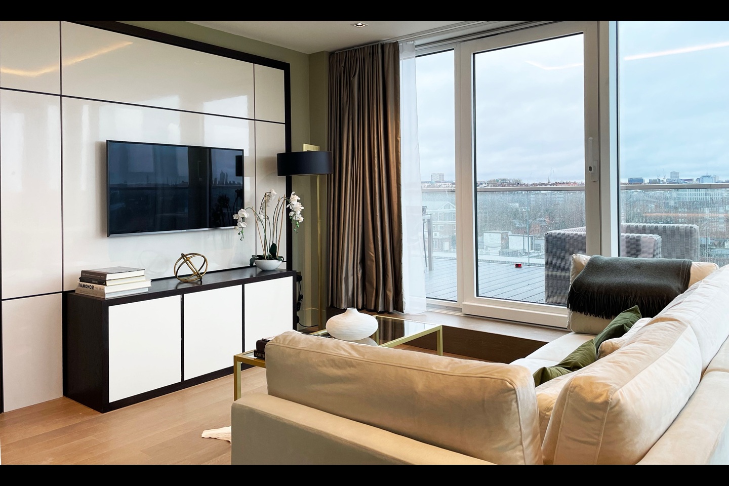 Additional image 5 of 2 Bed Penthouse, Kensington High St, W14, N1 7GU