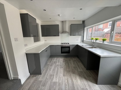 3 Bed Terraced House, Flaxpiece Road, S45