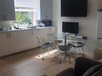 Room in a Shared House, Austhorpe Road, LS15