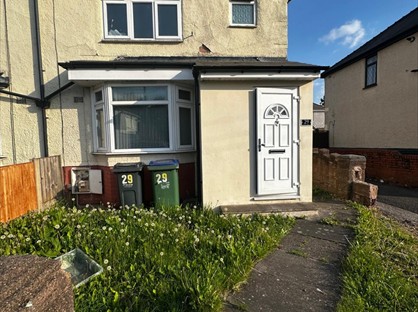 3 Bed Semi-Detached House, Moat Road, DY4