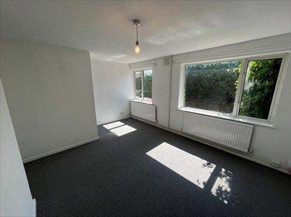 3 Bed Semi-Detached House, Springfield Avenue, NG20