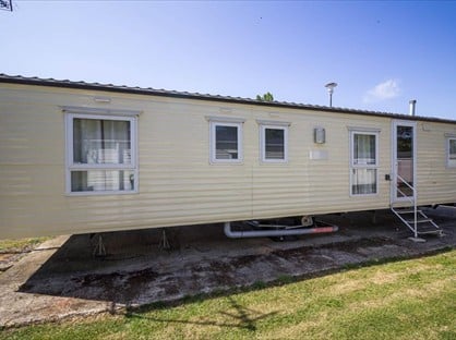 4 Bed Mobile Home, Beach Road, CO16