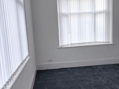 1 Bed Flat, Warren Drive, CH45