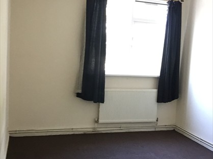 Room in a Shared Flat, Market Square, E14