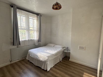 Room in a Shared Flat, London, SE11