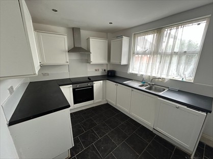 3 Bed End Terrace, Mersey Street, PR3