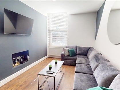 Room in a Shared House, Aigburth Road, L17