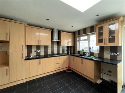 4 Bed Terraced House, Uxbridge Road, TW13