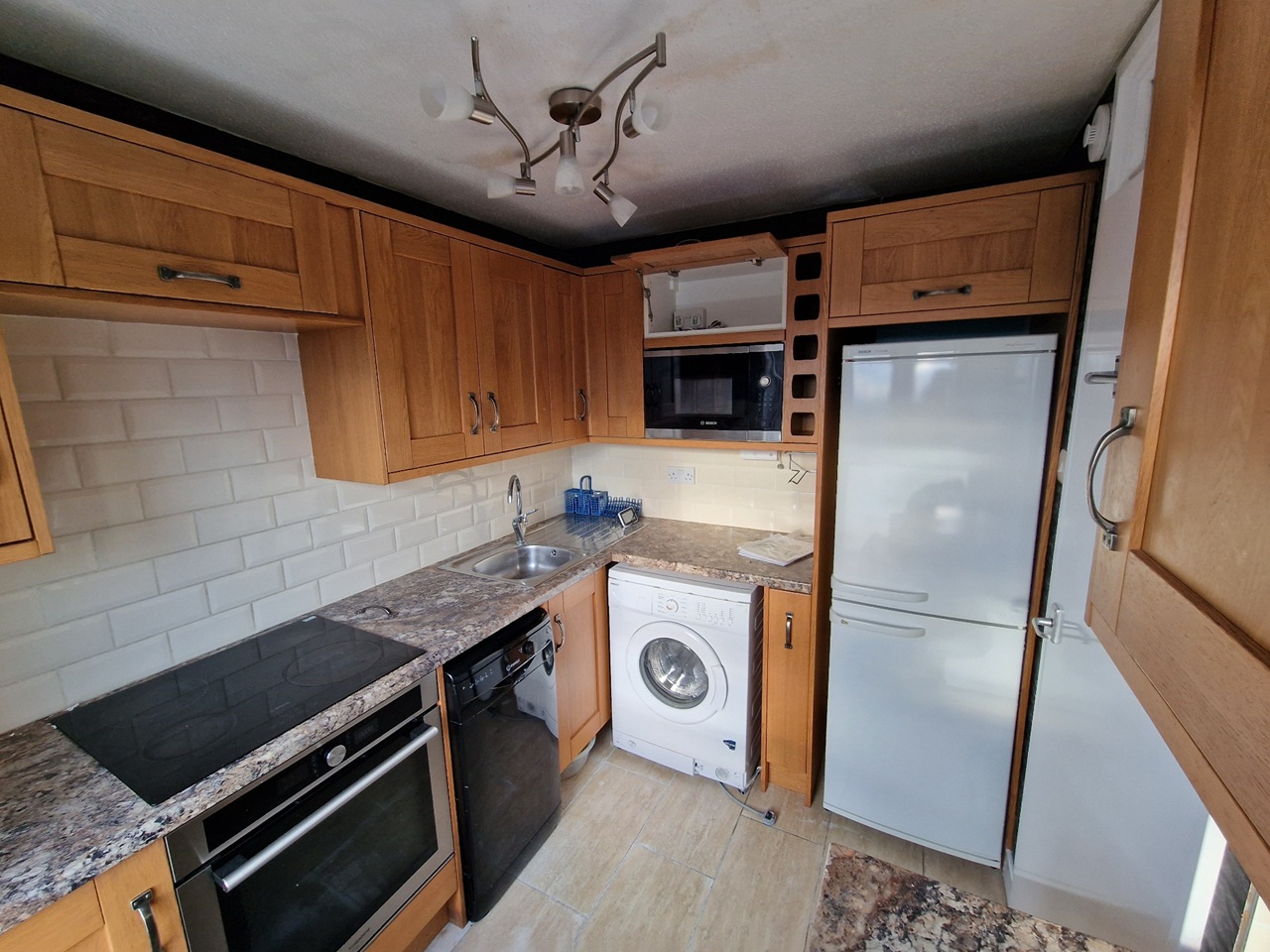 1 Bed Flat, Cathkinview Place, G42