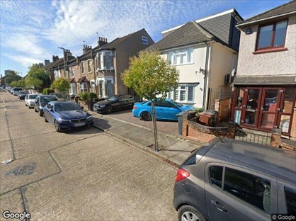 3 Bed Terraced House, Romford, RM6