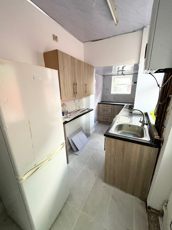 Additional image 4 of 3 Bed Terraced House, Harwell Road, S8, N1 7GU