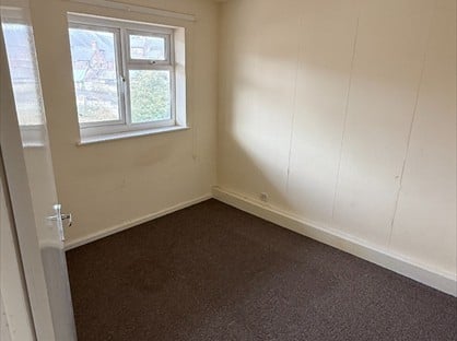 3 Bed Maisonette, Crestwood Court, SY11
