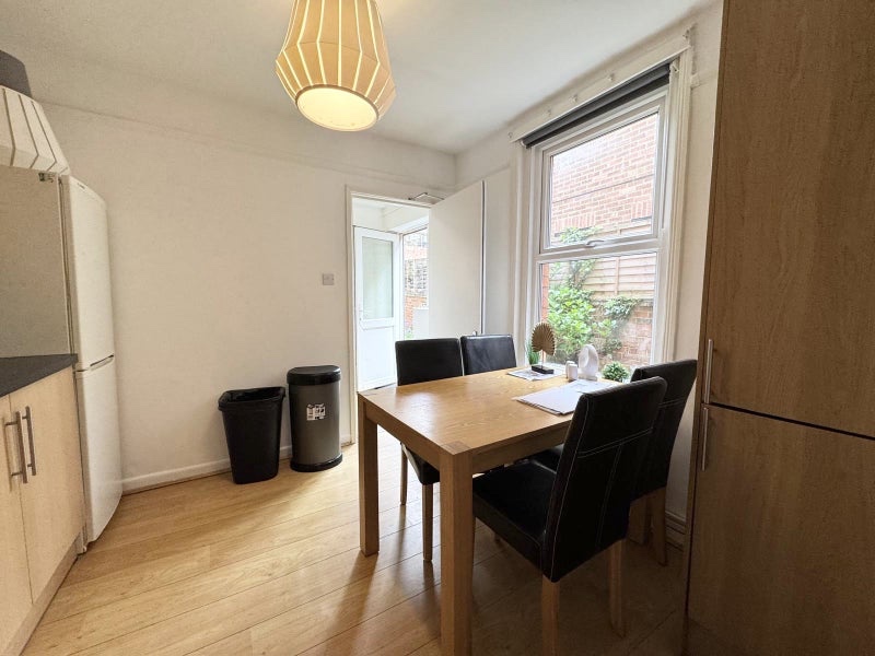 Additional image 4 of Room in a Shared House, Burlington Road, SO15, N1 7GU