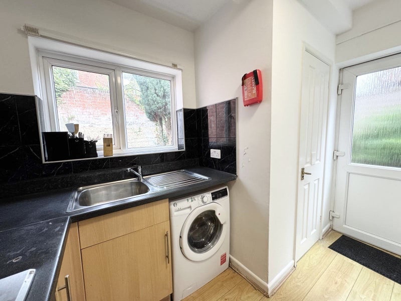 Additional image 5 of Room in a Shared House, Burlington Road, SO15, N1 7GU
