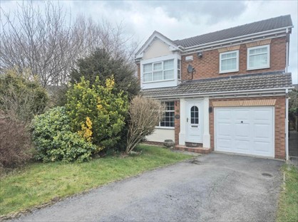 4 Bed Detached House, Redwood Drive, HD2
