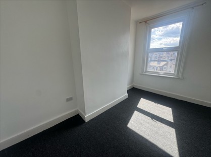 3 Bed Flat, High Road, N22