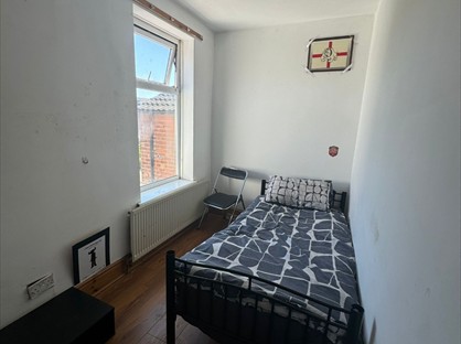 Room in a Shared House, Carlton Road, B9