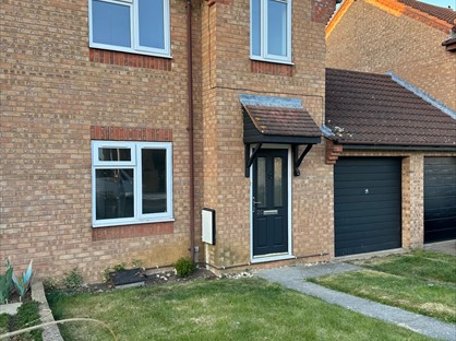 3 Bed Semi-Detached House, Winchester Way, NG34
