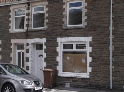 3 Bed Terraced House, Llancayo Street, CF81
