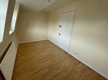 Room in a Shared House, Napier Court, SE12