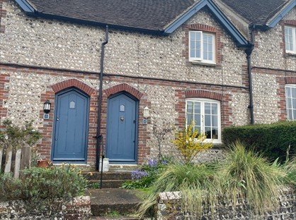 3 Bed Terraced House, Trevor Gardens, BN8