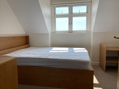 1 Bed Flat, Capstone Road, BH8