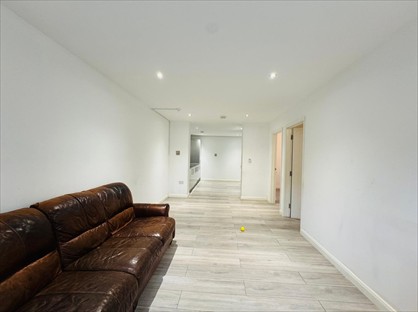 3 Bed Flat, Micklefield Road, HP13